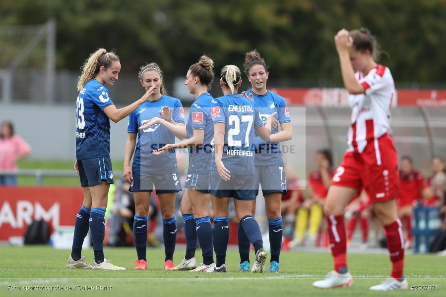 Fabienne Dongus, Sportpark Heuchelhof, Würzburg, 26.09.2021, sport, action, Fussball, Deutschland, September 2021, Saison 2021/2022, Runde 2, Gruppe Süd, Pokal, DFB, DFB Pokal Frauen, TSG, FWK, TSG Hoffenheim, FC Würzburger Kickers - Bild-ID: 2307871 Fabienne Dongus, Sportpark Heuchelhof, Würzburg, 26.09.2021, sport, action, Fussball, Deutschland, September 2021, Saison 2021/2022, Runde 2, Gruppe Süd, Pokal, DFB, DFB Pokal Frauen, TSG, FWK, TSG Hoffenheim, FC Würzburger Kickers - Bild-ID: 2307871