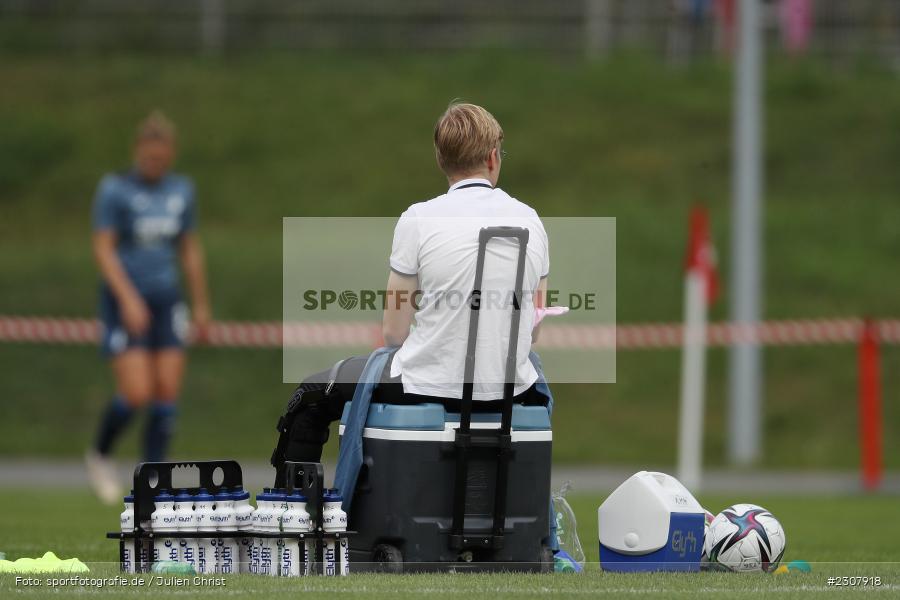 Paulina Krumbiegel, Sportpark Heuchelhof, Würzburg, 26.09.2021, sport, action, Fussball, Deutschland, September 2021, Saison 2021/2022, Runde 2, Gruppe Süd, Pokal, DFB, DFB Pokal Frauen, TSG, FWK, TSG Hoffenheim, FC Würzburger Kickers - Bild-ID: 2307918 Paulina Krumbiegel, Sportpark Heuchelhof, Würzburg, 26.09.2021, sport, action, Fussball, Deutschland, September 2021, Saison 2021/2022, Runde 2, Gruppe Süd, Pokal, DFB, DFB Pokal Frauen, TSG, FWK, TSG Hoffenheim, FC Würzburger Kickers - Bild-ID: 2307918