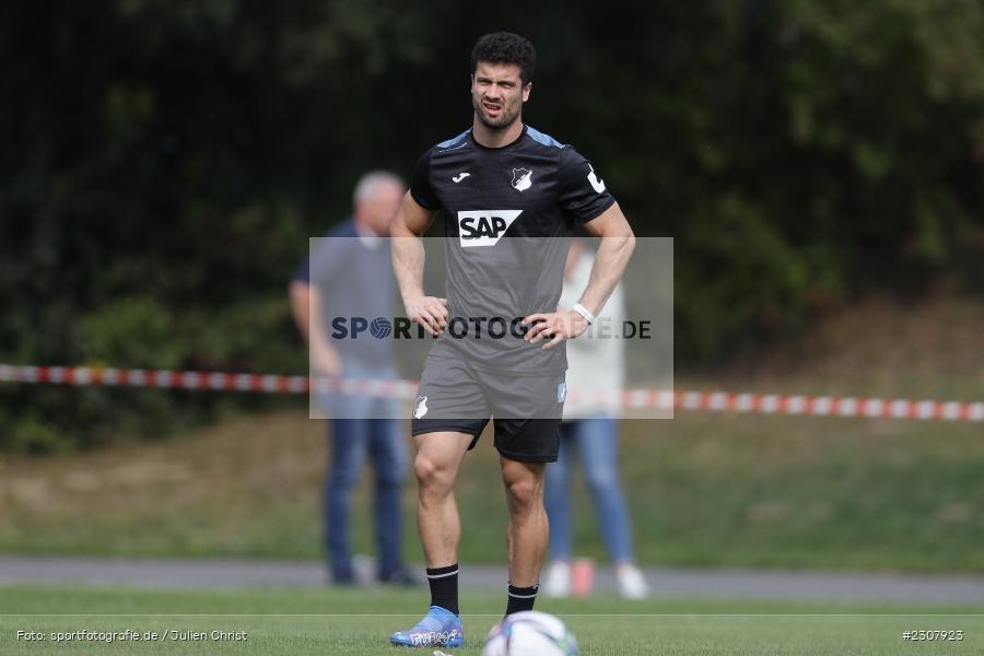 Marc Rodriguez, Sportpark Heuchelhof, Würzburg, 26.09.2021, sport, action, Fussball, Deutschland, September 2021, Saison 2021/2022, Runde 2, Gruppe Süd, Pokal, DFB, DFB Pokal Frauen, TSG, FWK, TSG Hoffenheim, FC Würzburger Kickers - Bild-ID: 2307923 Marc Rodriguez, Sportpark Heuchelhof, Würzburg, 26.09.2021, sport, action, Fussball, Deutschland, September 2021, Saison 2021/2022, Runde 2, Gruppe Süd, Pokal, DFB, DFB Pokal Frauen, TSG, FWK, TSG Hoffenheim, FC Würzburger Kickers - Bild-ID: 2307923