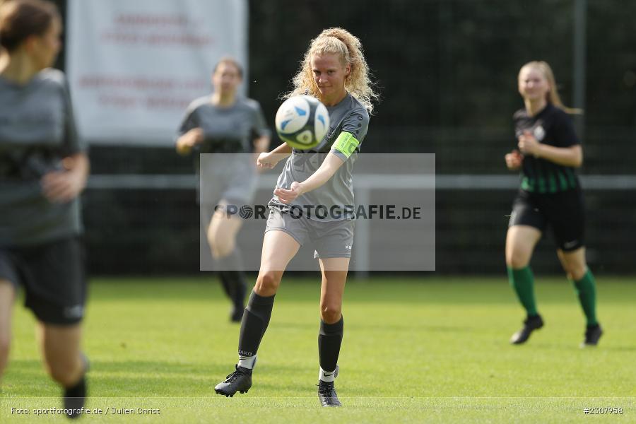 Hanna Mathy, Sportgelände Lengfeld, Würzburg, 26.09.2021, sport, BFV, action, Fussball, Deutschland, September 2021, Saison 2021/2022, Bezirksliga Frauen, FVK, TSV, FV Karlstadt, (SG) TSV 1876 Lengfeld/TSV Gerbrunn - Bild-ID: 2307958