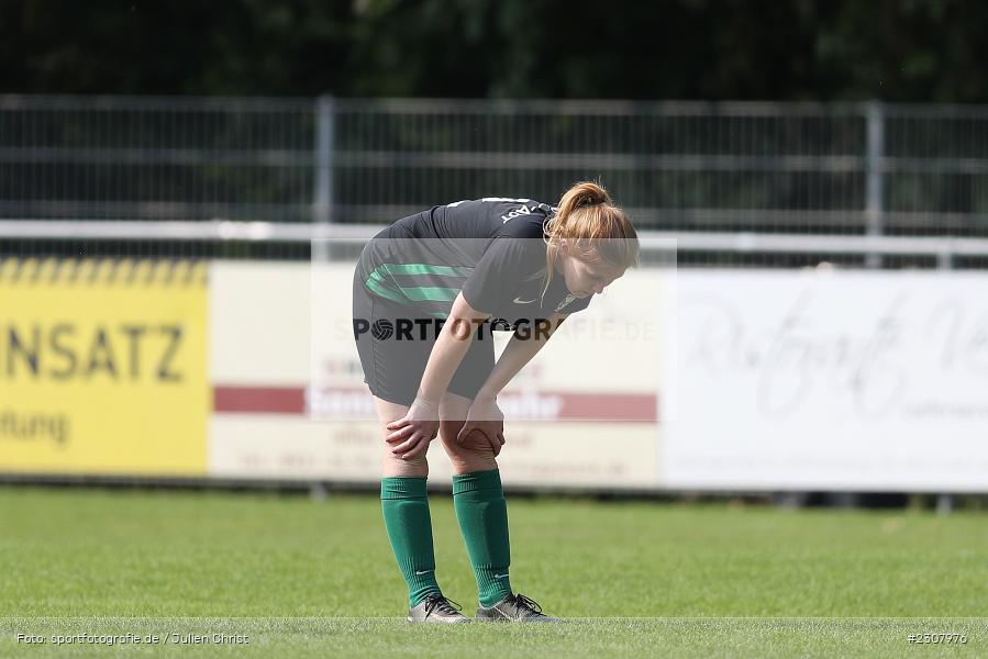 Gestik, Pia Gehrsitz, Sportgelände Lengfeld, Würzburg, 26.09.2021, sport, BFV, action, Fussball, Deutschland, September 2021, Saison 2021/2022, Bezirksliga Frauen, FVK, TSV, FV Karlstadt, (SG) TSV 1876 Lengfeld/TSV Gerbrunn - Bild-ID: 2307976