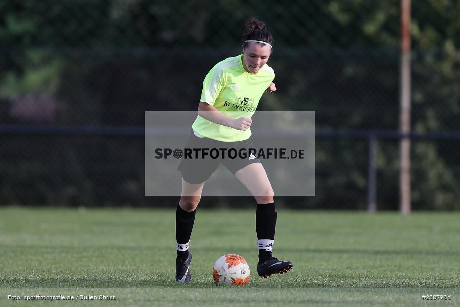 Helena Saemann, Sportplatz, Karsbach, 02.10.2021, sport, BFV, action, Fussball, Deutschland, Oktober 2021, Saison 2021/2022, Bezirksoberliga Frauen, FC Gollhofen, FC Karsbach - Bild-ID: 2307986 Helena Saemann, Sportplatz, Karsbach, 02.10.2021, sport, BFV, action, Fussball, Deutschland, Oktober 2021, Saison 2021/2022, Bezirksoberliga Frauen, FC Gollhofen, FC Karsbach - Bild-ID: 2307986