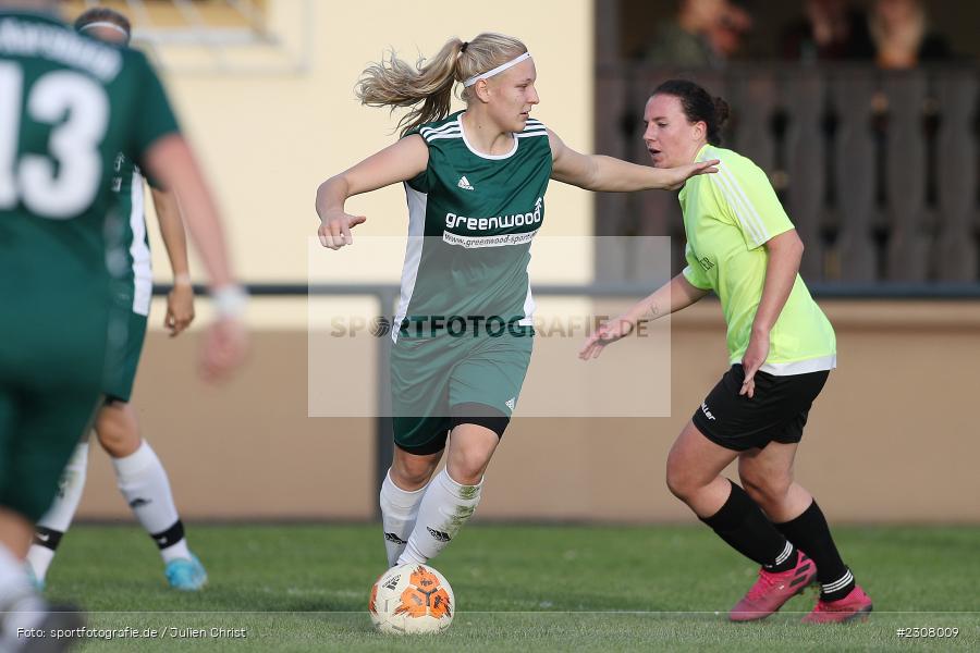 Lisa Blum, Sportplatz, Karsbach, 02.10.2021, sport, BFV, action, Fussball, Deutschland, Oktober 2021, Saison 2021/2022, Bezirksoberliga Frauen, FC Gollhofen, FC Karsbach - Bild-ID: 2308009