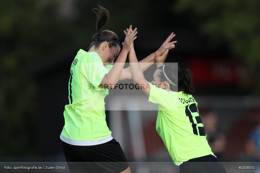 Melanie Carmona Torres, Sportplatz, Karsbach, 02.10.2021, sport, BFV, action, Fussball, Deutschland, Oktober 2021, Saison 2021/2022, Bezirksoberliga Frauen, FC Gollhofen, FC Karsbach - Bild-ID: 2308012