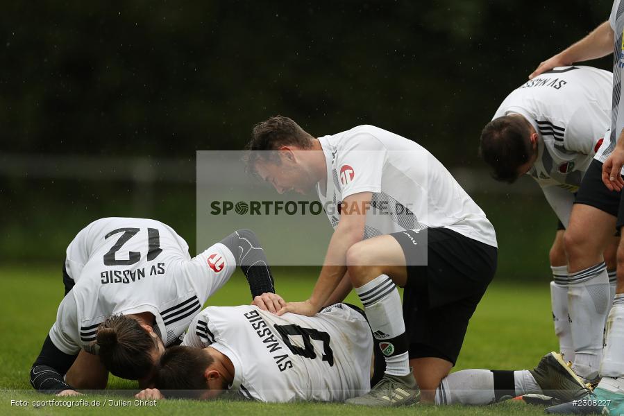 Torjubel, Jann Dworschak, Sportplatz, Nassig, 03.10.2021, sport, BFV, action, Fussball, Deutschland, Oktober 2021, Saison 2021/2022, TSV, SVE, bfv-Landesliga Odenwald, TSV Assamstadt, SV Eintracht Nassig - Bild-ID: 2308227
