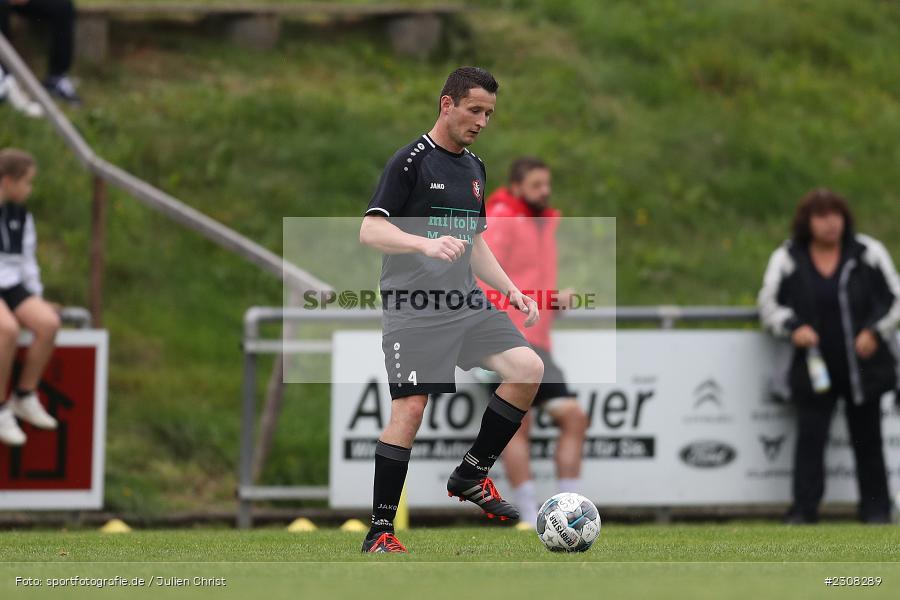 Manuel Jäger, Sportplatz, Nassig, 03.10.2021, sport, BFV, action, Fussball, Deutschland, Oktober 2021, Saison 2021/2022, TSV, SVE, bfv-Landesliga Odenwald, TSV Assamstadt, SV Eintracht Nassig - Bild-ID: 2308289 Manuel Jäger, Sportplatz, Nassig, 03.10.2021, sport, BFV, action, Fussball, Deutschland, Oktober 2021, Saison 2021/2022, TSV, SVE, bfv-Landesliga Odenwald, TSV Assamstadt, SV Eintracht Nassig - Bild-ID: 2308289