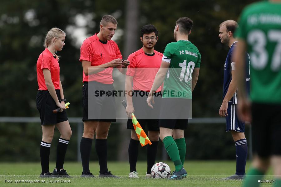 Pascal Beck, Marco Hochstatter, Platzwahl, Schiedsrichter, Dominik Wegert, Sportplatz, Höhefeld, 03.10.2021, sport, action, Fussball, Deutschland, Oktober 2021, Saison 2021/2022, FCK, DHK, Kreisliga TBB, FC Külsheim, Kickers DHK Wertheim - Bild-ID: 2308391 Pascal Beck, Marco Hochstatter, Platzwahl, Schiedsrichter, Dominik Wegert, Sportplatz, Höhefeld, 03.10.2021, sport, action, Fussball, Deutschland, Oktober 2021, Saison 2021/2022, FCK, DHK, Kreisliga TBB, FC Külsheim, Kickers DHK Wertheim - Bild-ID: 2308391