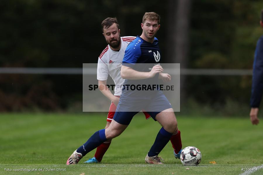 Richard Bender, Sportplatz, Höhefeld, 03.10.2021, sport, action, Fussball, Deutschland, Oktober 2021, Saison 2021/2022, SPG, DHK, Kreisklasse B TBB, SpG Viktoria Wertheim 2/Grünenwört, Kickers DHK Wertheim 2 - Bild-ID: 2308414