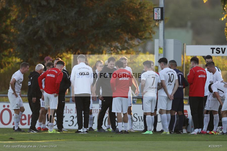 Mannschaftskreis, Zusammenhalt, Team, Ansprache, Markus Köhler, Sportgelände, Karlburg, 09.10.2021, BFV, sport, action, Fussball, Deutschland, Oktober 2021, Saison 2021/2022, Bayernliga Nord, DJK, TSV, DJK Don Bosco Bamberg, TSV Karlburg - Bild-ID: 2309571 Mannschaftskreis, Zusammenhalt, Team, Ansprache, Markus Köhler, Sportgelände, Karlburg, 09.10.2021, BFV, sport, action, Fussball, Deutschland, Oktober 2021, Saison 2021/2022, Bayernliga Nord, DJK, TSV, DJK Don Bosco Bamberg, TSV Karlburg - Bild-ID: 2309571