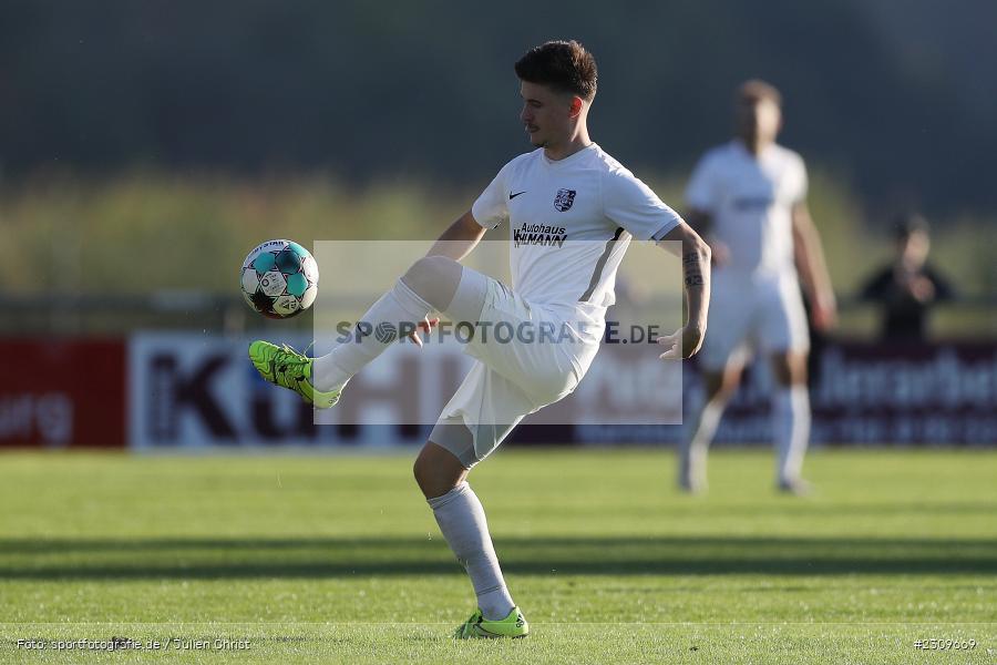 Pascal Jeni, Sportgelände, Karlburg, 09.10.2021, BFV, sport, action, Fussball, Deutschland, Oktober 2021, Saison 2021/2022, Bayernliga Nord, DJK, TSV, DJK Don Bosco Bamberg, TSV Karlburg - Bild-ID: 2309669