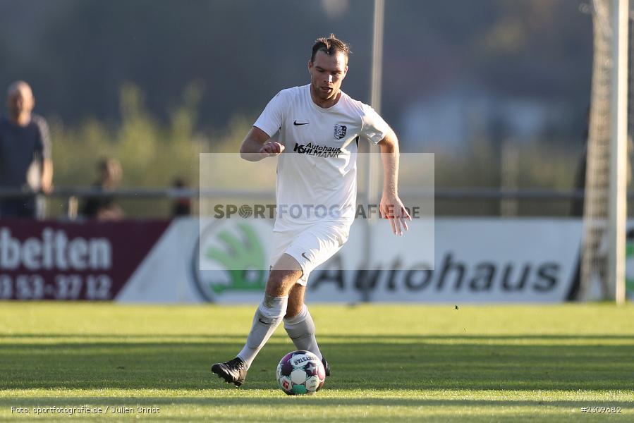 Maurice Kübert, Sportgelände, Karlburg, 09.10.2021, BFV, sport, action, Fussball, Deutschland, Oktober 2021, Saison 2021/2022, Bayernliga Nord, DJK, TSV, DJK Don Bosco Bamberg, TSV Karlburg - Bild-ID: 2309682 Maurice Kübert, Sportgelände, Karlburg, 09.10.2021, BFV, sport, action, Fussball, Deutschland, Oktober 2021, Saison 2021/2022, Bayernliga Nord, DJK, TSV, DJK Don Bosco Bamberg, TSV Karlburg - Bild-ID: 2309682