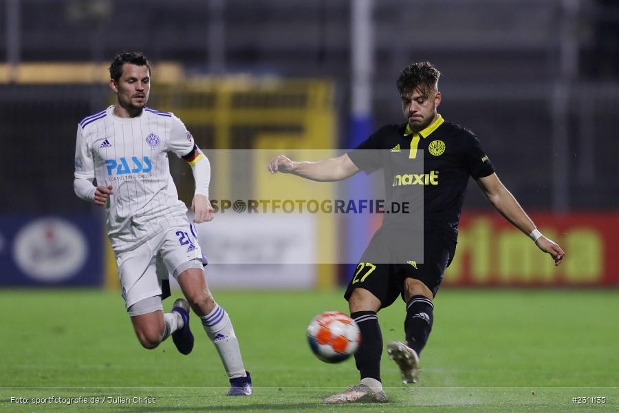 Ivan Knezevic, Stadion am Schönbusch, Aschaffenburg, 15.10.2021, BFV, sport, action, Fussball, Deutschland, Oktober 2021, Saison 2021/2022, 4. Liga, Regionalliga Bayern, BAY, SVA, SpVgg Bayreuth, SV Viktoria Aschaffenburg - Bild-ID: 2311135