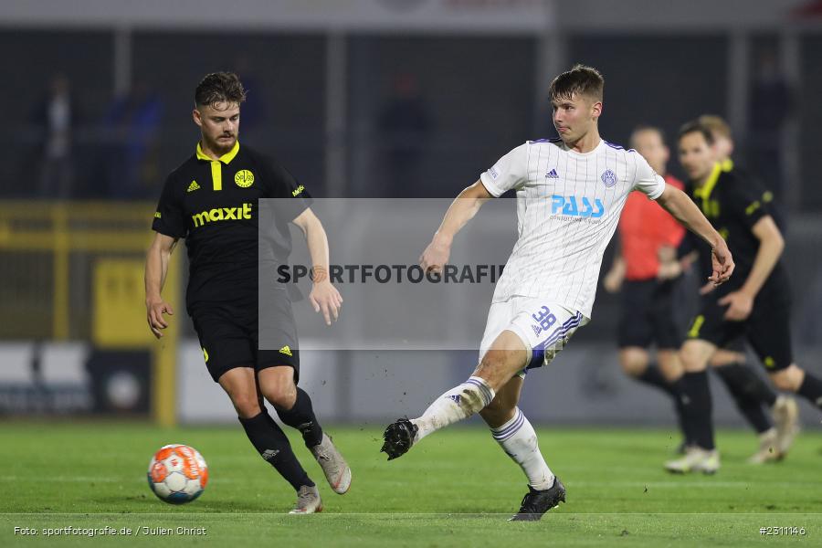 Niklas Borger, Stadion am Schönbusch, Aschaffenburg, 15.10.2021, BFV, sport, action, Fussball, Deutschland, Oktober 2021, Saison 2021/2022, 4. Liga, Regionalliga Bayern, BAY, SVA, SpVgg Bayreuth, SV Viktoria Aschaffenburg - Bild-ID: 2311146 Niklas Borger, Stadion am Schönbusch, Aschaffenburg, 15.10.2021, BFV, sport, action, Fussball, Deutschland, Oktober 2021, Saison 2021/2022, 4. Liga, Regionalliga Bayern, BAY, SVA, SpVgg Bayreuth, SV Viktoria Aschaffenburg - Bild-ID: 2311146