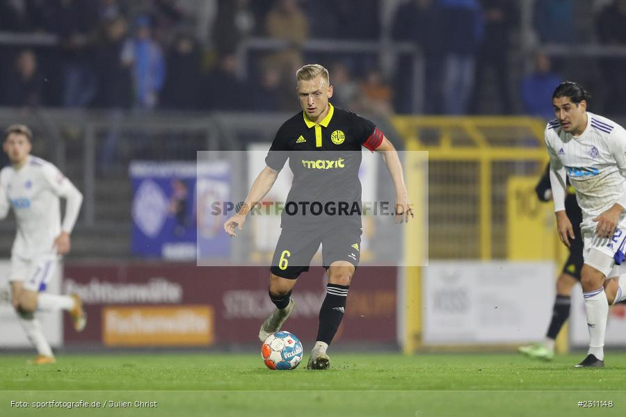 Benedikt Kirsch, Stadion am Schönbusch, Aschaffenburg, 15.10.2021, BFV, sport, action, Fussball, Deutschland, Oktober 2021, Saison 2021/2022, 4. Liga, Regionalliga Bayern, BAY, SVA, SpVgg Bayreuth, SV Viktoria Aschaffenburg - Bild-ID: 2311148 Benedikt Kirsch, Stadion am Schönbusch, Aschaffenburg, 15.10.2021, BFV, sport, action, Fussball, Deutschland, Oktober 2021, Saison 2021/2022, 4. Liga, Regionalliga Bayern, BAY, SVA, SpVgg Bayreuth, SV Viktoria Aschaffenburg - Bild-ID: 2311148