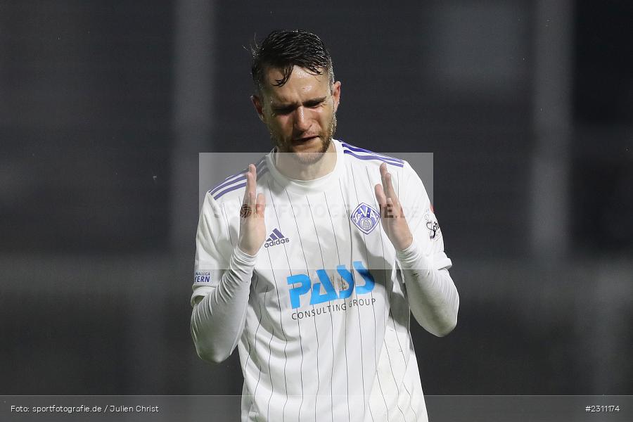 Elias Niesigk, Stadion am Schönbusch, Aschaffenburg, 15.10.2021, BFV, sport, action, Fussball, Deutschland, Oktober 2021, Saison 2021/2022, 4. Liga, Regionalliga Bayern, BAY, SVA, SpVgg Bayreuth, SV Viktoria Aschaffenburg - Bild-ID: 2311174