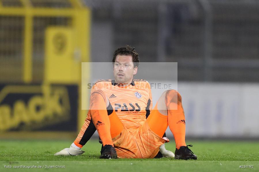 Max Grün, Stadion am Schönbusch, Aschaffenburg, 15.10.2021, BFV, sport, action, Fussball, Deutschland, Oktober 2021, Saison 2021/2022, 4. Liga, Regionalliga Bayern, BAY, SVA, SpVgg Bayreuth, SV Viktoria Aschaffenburg - Bild-ID: 2311192