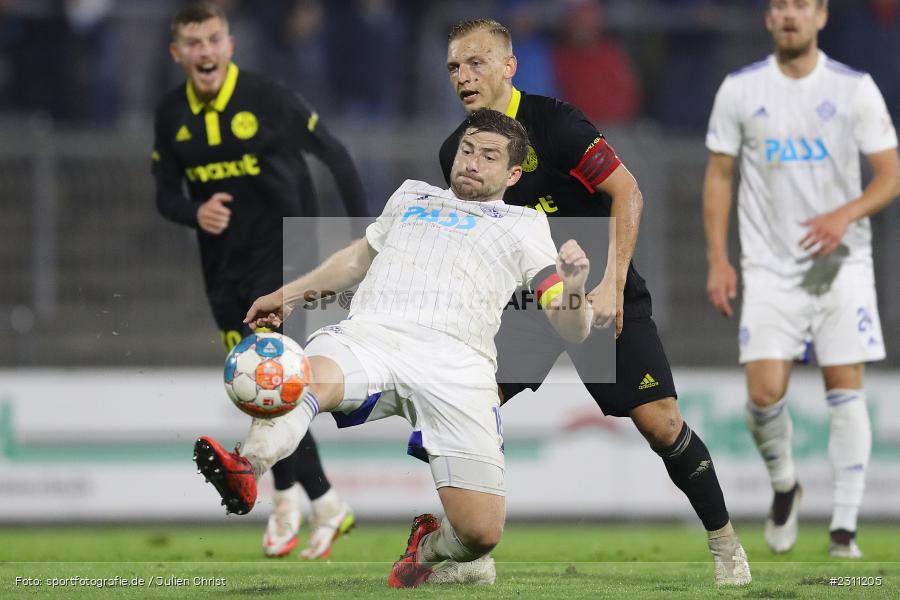 Benjamin Baier, Stadion am Schönbusch, Aschaffenburg, 15.10.2021, BFV, sport, action, Fussball, Deutschland, Oktober 2021, Saison 2021/2022, 4. Liga, Regionalliga Bayern, BAY, SVA, SpVgg Bayreuth, SV Viktoria Aschaffenburg - Bild-ID: 2311205