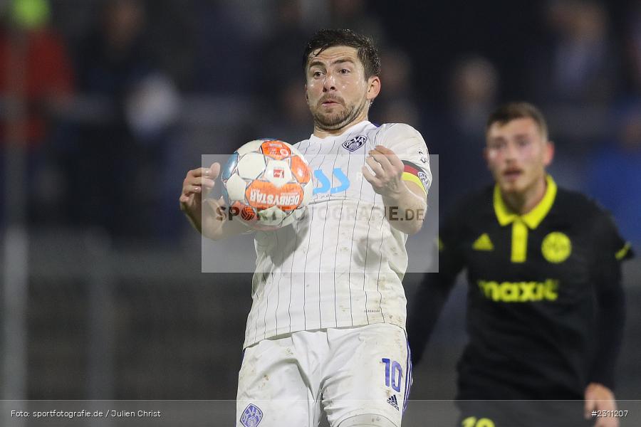 Benjamin Baier, Stadion am Schönbusch, Aschaffenburg, 15.10.2021, BFV, sport, action, Fussball, Deutschland, Oktober 2021, Saison 2021/2022, 4. Liga, Regionalliga Bayern, BAY, SVA, SpVgg Bayreuth, SV Viktoria Aschaffenburg - Bild-ID: 2311207