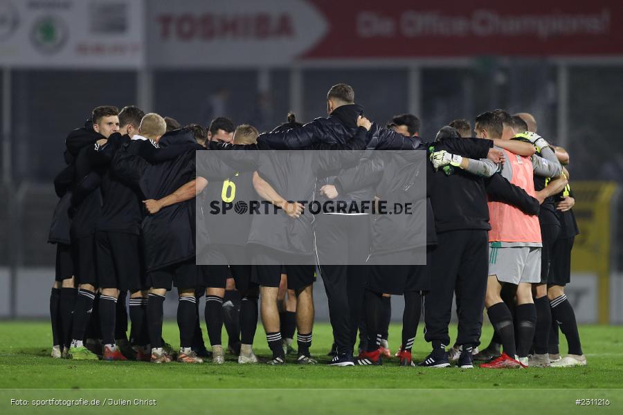 Mannschaftskreis, Stadion am Schönbusch, Aschaffenburg, 15.10.2021, BFV, sport, action, Fussball, Deutschland, Oktober 2021, Saison 2021/2022, 4. Liga, Regionalliga Bayern, BAY, SVA, SpVgg Bayreuth, SV Viktoria Aschaffenburg - Bild-ID: 2311216 Mannschaftskreis, Stadion am Schönbusch, Aschaffenburg, 15.10.2021, BFV, sport, action, Fussball, Deutschland, Oktober 2021, Saison 2021/2022, 4. Liga, Regionalliga Bayern, BAY, SVA, SpVgg Bayreuth, SV Viktoria Aschaffenburg - Bild-ID: 2311216