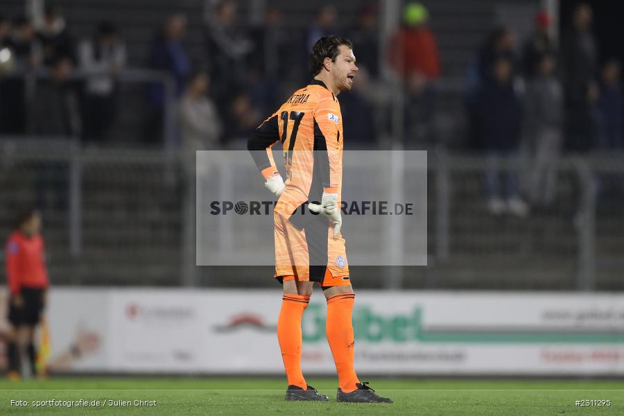 Max Grün, Stadion am Schönbusch, Aschaffenburg, 15.10.2021, BFV, sport, action, Fussball, Deutschland, Oktober 2021, Saison 2021/2022, 4. Liga, Regionalliga Bayern, BAY, SVA, SpVgg Bayreuth, SV Viktoria Aschaffenburg - Bild-ID: 2311295 Max Grün, Stadion am Schönbusch, Aschaffenburg, 15.10.2021, BFV, sport, action, Fussball, Deutschland, Oktober 2021, Saison 2021/2022, 4. Liga, Regionalliga Bayern, BAY, SVA, SpVgg Bayreuth, SV Viktoria Aschaffenburg - Bild-ID: 2311295