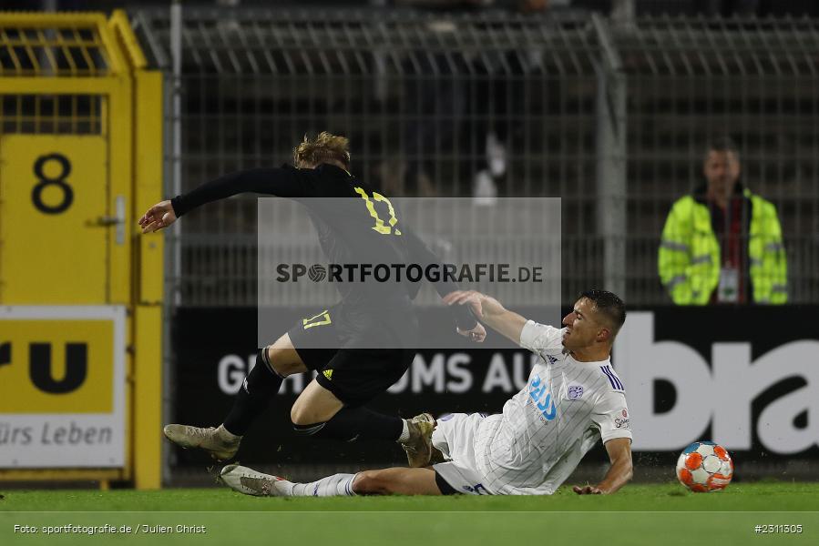 Elmir Muhic, Stadion am Schönbusch, Aschaffenburg, 15.10.2021, BFV, sport, action, Fussball, Deutschland, Oktober 2021, Saison 2021/2022, 4. Liga, Regionalliga Bayern, BAY, SVA, SpVgg Bayreuth, SV Viktoria Aschaffenburg - Bild-ID: 2311305 Elmir Muhic, Stadion am Schönbusch, Aschaffenburg, 15.10.2021, BFV, sport, action, Fussball, Deutschland, Oktober 2021, Saison 2021/2022, 4. Liga, Regionalliga Bayern, BAY, SVA, SpVgg Bayreuth, SV Viktoria Aschaffenburg - Bild-ID: 2311305