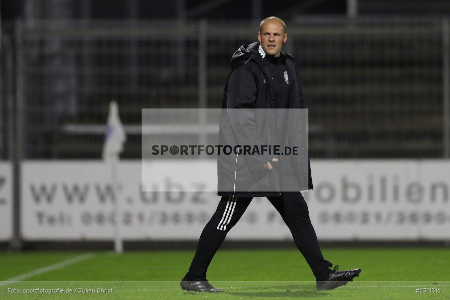 Michael Gehret, Stadion am Schönbusch, Aschaffenburg, 15.10.2021, BFV, sport, action, Fussball, Deutschland, Oktober 2021, Saison 2021/2022, 4. Liga, Regionalliga Bayern, BAY, SVA, SpVgg Bayreuth, SV Viktoria Aschaffenburg - Bild-ID: 2311316 Michael Gehret, Stadion am Schönbusch, Aschaffenburg, 15.10.2021, BFV, sport, action, Fussball, Deutschland, Oktober 2021, Saison 2021/2022, 4. Liga, Regionalliga Bayern, BAY, SVA, SpVgg Bayreuth, SV Viktoria Aschaffenburg - Bild-ID: 2311316