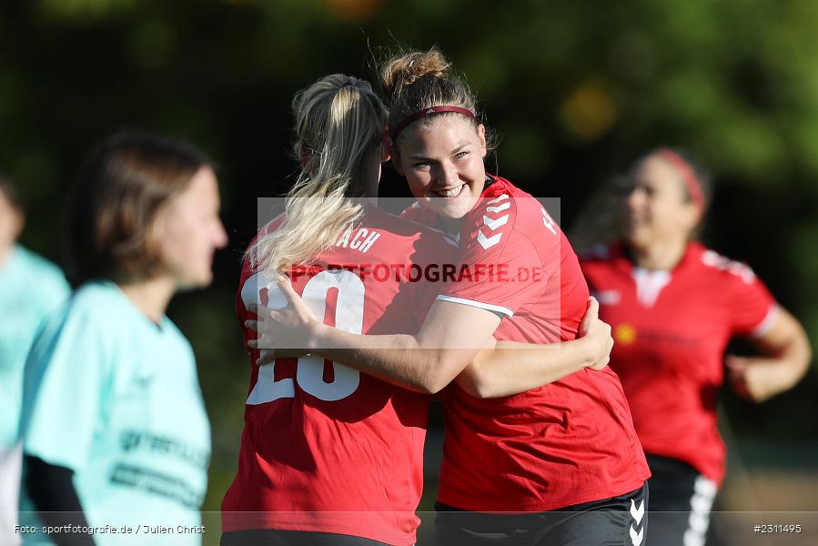 Torjubel, Lisa Blum, Sportplatz, Karsbach, 16.10.2021, BFV, sport, action, Fussball, Deutschland, Oktober 2021, Saison 2021/2022, BOL, Bezirksoberliga Frauen, TSV, FCK, TSV Keilberg, FC Karsbach - Bild-ID: 2311495