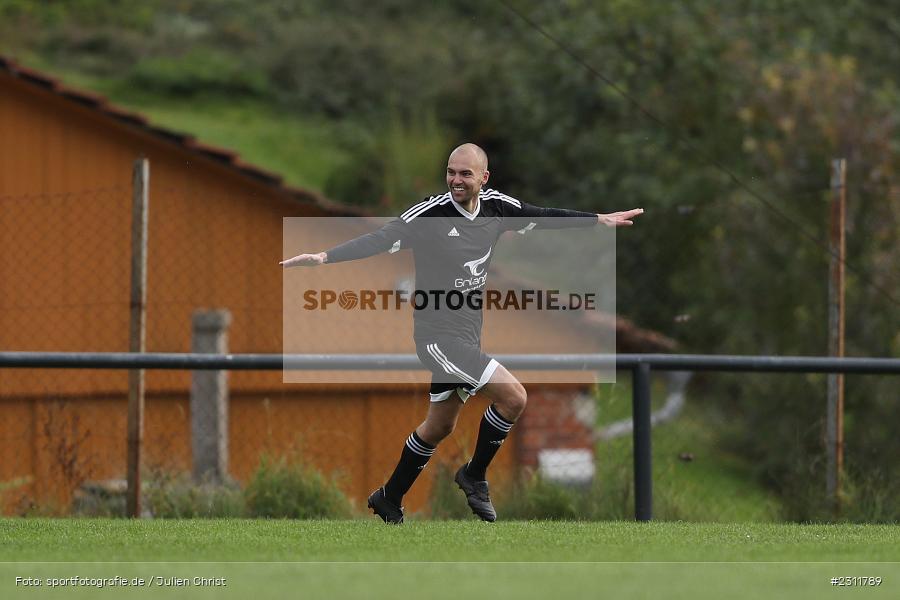 Torjubel, David Amtmann, Sportplatz, Karsbach, 17.10.2021, BFV, sport, action, Fussball, Deutschland, Oktober 2021, Saison 2021/2022, GR3, Kreisklasse Würzburg, FVSBM, FCK, FV Stetten-Binsfeld-Müdesheim, SG FC Karsbach - Bild-ID: 2311789