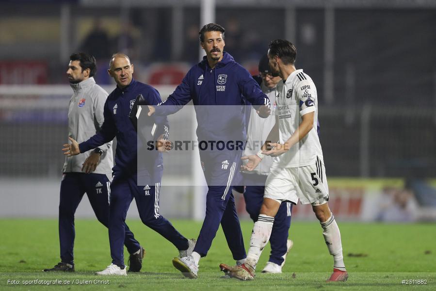 Hände, Arme, gestikuliert, Dialog, Sandro Wagner, Stadion am Schönbusch, Aschaffenburg, 19.10.2021, BFV, sport, action, Fussball, Deutschland, Oktober 2021, Saison 2021/2022, 4. Liga, Regionalliga Bayern, UHG, SVA, SpVgg Unterhaching, SV Viktoria Aschaffenburg - Bild-ID: 2311882