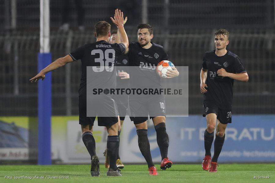 Benjamin Baier, Stadion am Schönbusch, Aschaffenburg, 19.10.2021, BFV, sport, action, Fussball, Deutschland, Oktober 2021, Saison 2021/2022, 4. Liga, Regionalliga Bayern, UHG, SVA, SpVgg Unterhaching, SV Viktoria Aschaffenburg - Bild-ID: 2311949