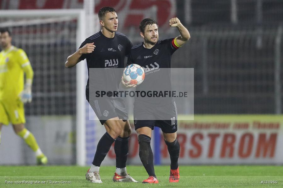 Elmir Muhic, Stadion am Schönbusch, Aschaffenburg, 19.10.2021, BFV, sport, action, Fussball, Deutschland, Oktober 2021, Saison 2021/2022, 4. Liga, Regionalliga Bayern, UHG, SVA, SpVgg Unterhaching, SV Viktoria Aschaffenburg - Bild-ID: 2311950
