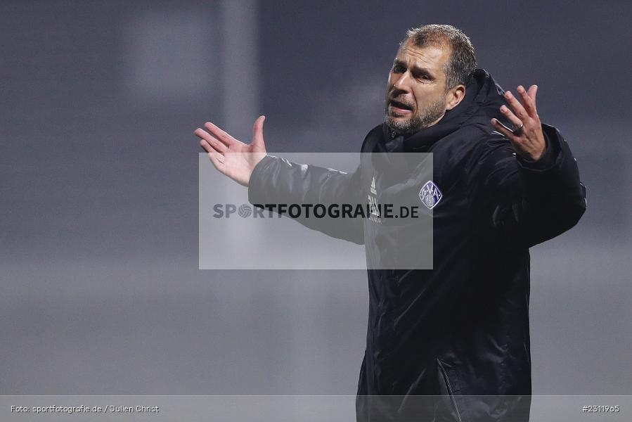 Hände, Arme, gestikuliert, Jochen Seitz, Stadion am Schönbusch, Aschaffenburg, 19.10.2021, BFV, sport, action, Fussball, Deutschland, Oktober 2021, Saison 2021/2022, 4. Liga, Regionalliga Bayern, UHG, SVA, SpVgg Unterhaching, SV Viktoria Aschaffenburg - Bild-ID: 2311965