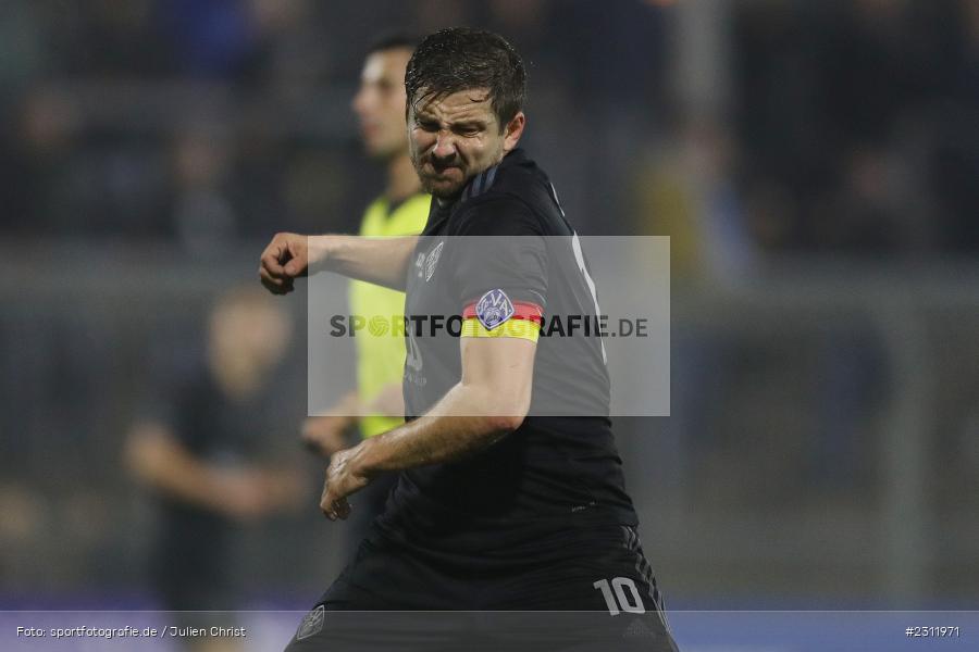 Hände, Arme, gestikuliert, hadern, Benjamin Baier, Stadion am Schönbusch, Aschaffenburg, 19.10.2021, BFV, sport, action, Fussball, Deutschland, Oktober 2021, Saison 2021/2022, 4. Liga, Regionalliga Bayern, UHG, SVA, SpVgg Unterhaching, SV Viktoria Aschaffenburg - Bild-ID: 2311971 Hände, Arme, gestikuliert, hadern, Benjamin Baier, Stadion am Schönbusch, Aschaffenburg, 19.10.2021, BFV, sport, action, Fussball, Deutschland, Oktober 2021, Saison 2021/2022, 4. Liga, Regionalliga Bayern, UHG, SVA, SpVgg Unterhaching, SV Viktoria Aschaffenburg - Bild-ID: 2311971