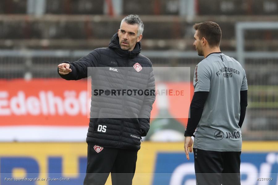 Dialog, Trainer, Danny Schwarz, FLYERALARM Arena, Würzburg, 23.10.2021, BFV, sport, action, Fussball, Deutschland, Oktober 2021, Saison 2021/2022, TGM, FWK, 3. Liga, Türkgücü München, FC Würzburger Kickers - Bild-ID: 2311979