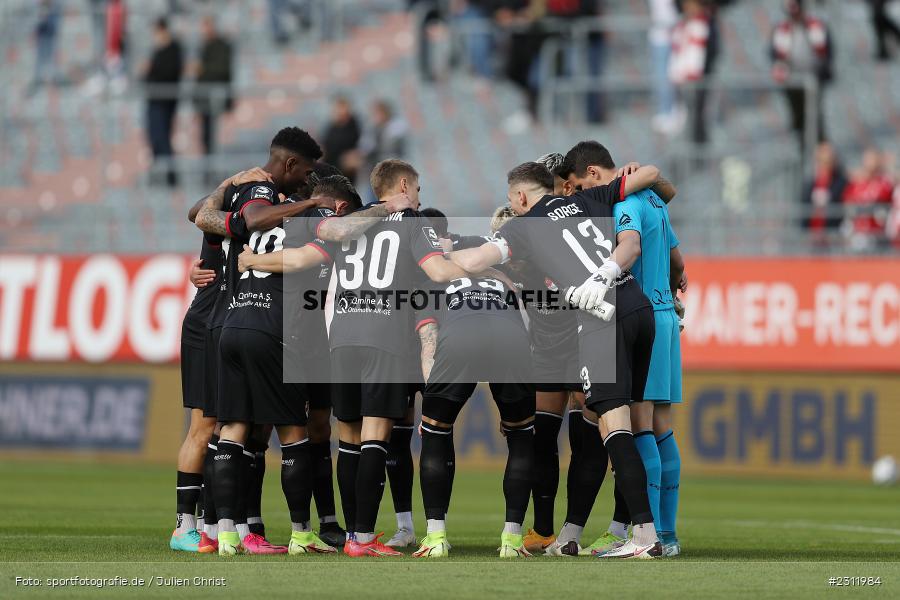 Mannschaftskreis, FLYERALARM Arena, Würzburg, 23.10.2021, DFL, sport, action, Fussball, Deutschland, Oktober 2021, Saison 2021/2022, TGM, FWK, 3. Liga, Türkgücü München, FC Würzburger Kickers - Bild-ID: 2311984