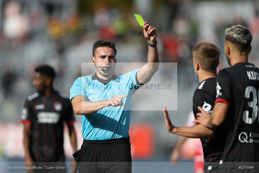 Schiedsrichter, Tom Bauer, FLYERALARM Arena, Würzburg, 23.10.2021, DFL, sport, action, Fussball, Deutschland, Oktober 2021, Saison 2021/2022, TGM, FWK, 3. Liga, Türkgücü München, FC Würzburger Kickers - Bild-ID: 2311989