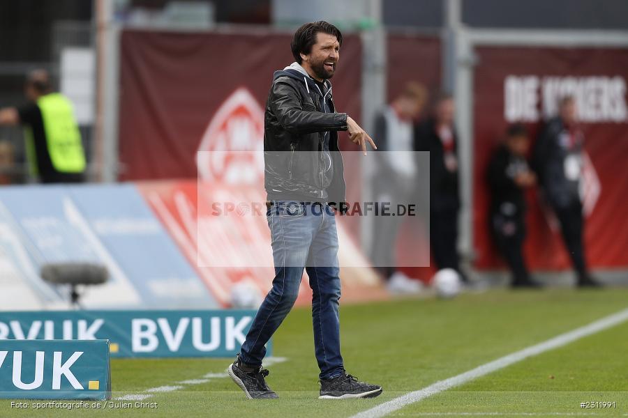 Peter Hyballa, FLYERALARM Arena, Würzburg, 23.10.2021, DFL, sport, action, Fussball, Deutschland, Oktober 2021, Saison 2021/2022, TGM, FWK, 3. Liga, Türkgücü München, FC Würzburger Kickers - Bild-ID: 2311991