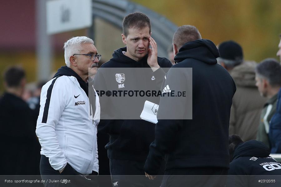Team, Trainer, Markus Köhler, Sportplatz, Karlburg, 23.10.2021, BFV, sport, action, Fussball, Deutschland, Oktober 2021, Saison 2021/2022, Bayernliga Nord, HOF, TSV, SpVgg Bayern Hof, TSV Karlburg - Bild-ID: 2312055