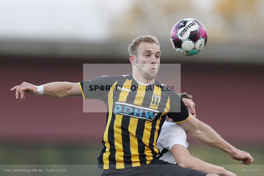 Duell, Matej Kyndl, Sportplatz, Karlburg, 23.10.2021, BFV, sport, action, Fussball, Deutschland, Oktober 2021, Saison 2021/2022, Bayernliga Nord, HOF, TSV, SpVgg Bayern Hof, TSV Karlburg - Bild-ID: 2312074