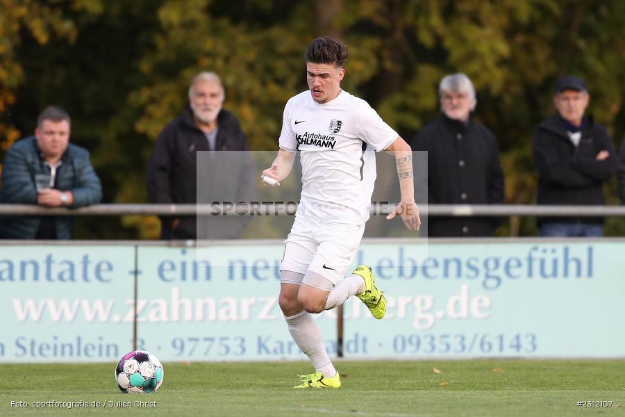 Pascal Jeni, Sportplatz, Karlburg, 23.10.2021, BFV, sport, action, Fussball, Deutschland, Oktober 2021, Saison 2021/2022, Bayernliga Nord, HOF, TSV, SpVgg Bayern Hof, TSV Karlburg - Bild-ID: 2312107