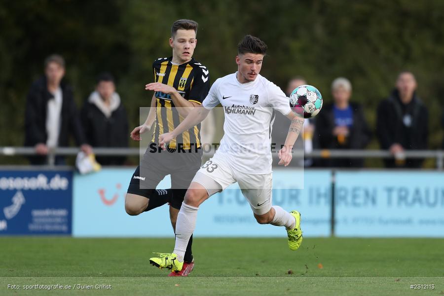 Pascal Jeni, Sportplatz, Karlburg, 23.10.2021, BFV, sport, action, Fussball, Deutschland, Oktober 2021, Saison 2021/2022, Bayernliga Nord, HOF, TSV, SpVgg Bayern Hof, TSV Karlburg - Bild-ID: 2312113