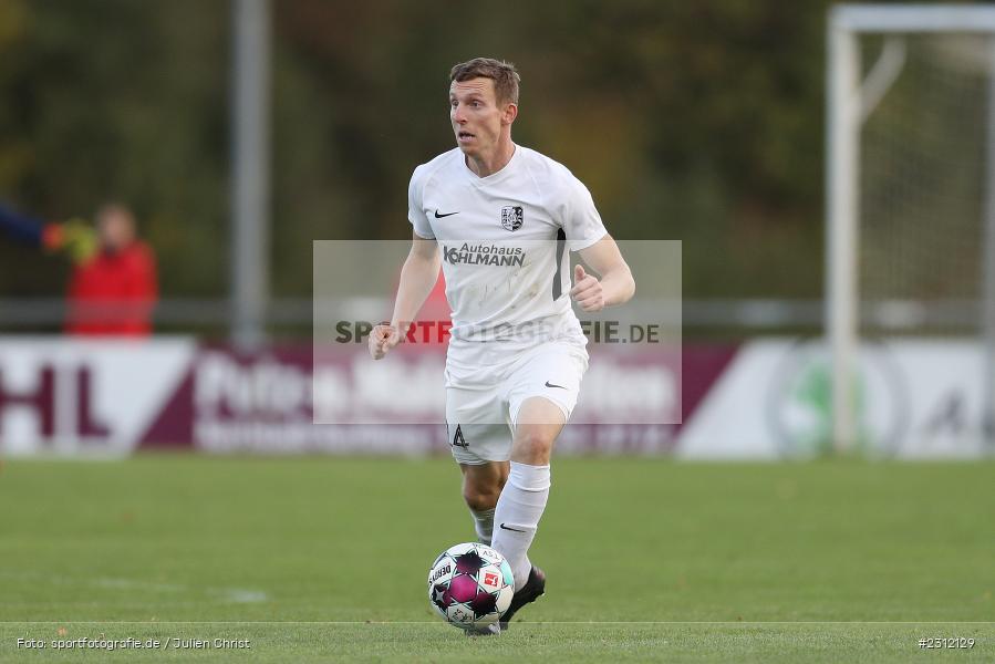Sebastian Fries, Sportplatz, Karlburg, 23.10.2021, BFV, sport, action, Fussball, Deutschland, Oktober 2021, Saison 2021/2022, Bayernliga Nord, HOF, TSV, SpVgg Bayern Hof, TSV Karlburg - Bild-ID: 2312129