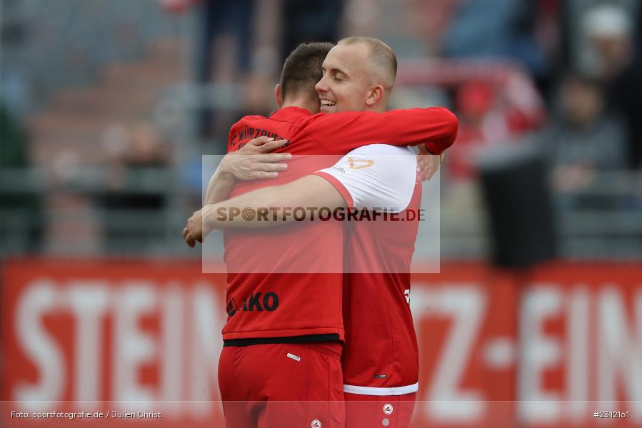 Jubel, Tobias Kraulich, FLYERALARM Arena, Würzburg, 23.10.2021, DFL, sport, action, Fussball, Deutschland, Oktober 2021, Saison 2021/2022, TGM, FWK, 3. Liga, Türkgücü München, FC Würzburger Kickers - Bild-ID: 2312161