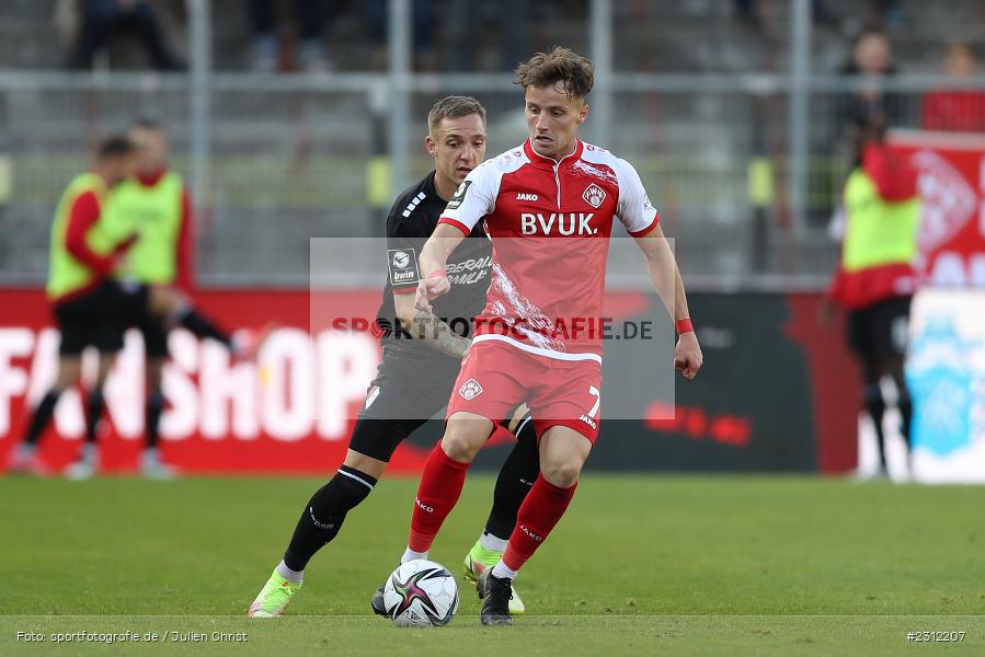 Mirnes Pepić, FLYERALARM Arena, Würzburg, 23.10.2021, DFL, sport, action, Fussball, Deutschland, Oktober 2021, Saison 2021/2022, TGM, FWK, 3. Liga, Türkgücü München, FC Würzburger Kickers - Bild-ID: 2312207