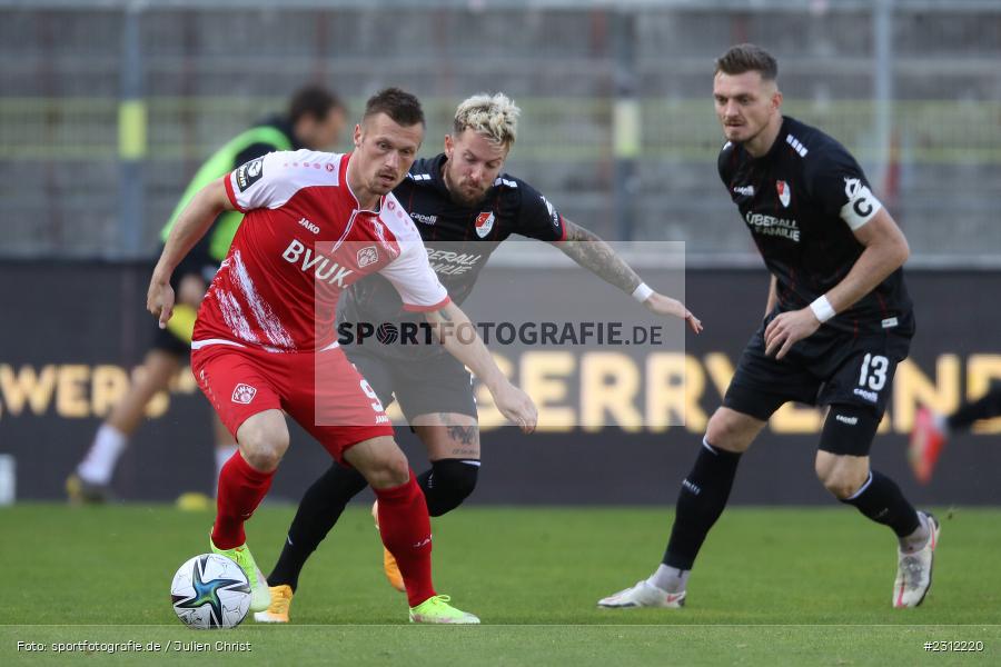 Marvin Pourié, FLYERALARM Arena, Würzburg, 23.10.2021, DFL, sport, action, Fussball, Deutschland, Oktober 2021, Saison 2021/2022, TGM, FWK, 3. Liga, Türkgücü München, FC Würzburger Kickers - Bild-ID: 2312220 Marvin Pourié, FLYERALARM Arena, Würzburg, 23.10.2021, DFL, sport, action, Fussball, Deutschland, Oktober 2021, Saison 2021/2022, TGM, FWK, 3. Liga, Türkgücü München, FC Würzburger Kickers - Bild-ID: 2312220