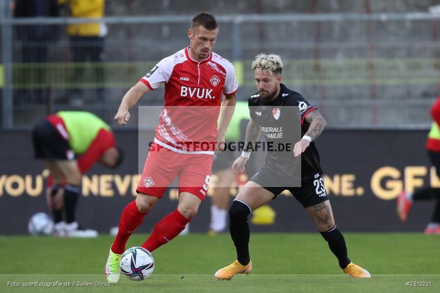 Marvin Pourié, FLYERALARM Arena, Würzburg, 23.10.2021, DFL, sport, action, Fussball, Deutschland, Oktober 2021, Saison 2021/2022, TGM, FWK, 3. Liga, Türkgücü München, FC Würzburger Kickers - Bild-ID: 2312221