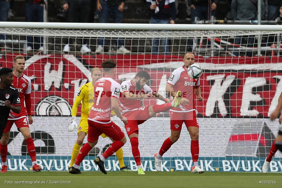 Fanol Perdedaj, FLYERALARM Arena, Würzburg, 23.10.2021, DFL, sport, action, Fussball, Deutschland, Oktober 2021, Saison 2021/2022, TGM, FWK, 3. Liga, Türkgücü München, FC Würzburger Kickers - Bild-ID: 2312236