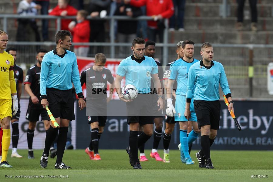 Schiedsrichter, Tom Bauer, FLYERALARM Arena, Würzburg, 23.10.2021, DFL, sport, action, Fussball, Deutschland, Oktober 2021, Saison 2021/2022, TGM, FWK, 3. Liga, Türkgücü München, FC Würzburger Kickers - Bild-ID: 2312243 Schiedsrichter, Tom Bauer, FLYERALARM Arena, Würzburg, 23.10.2021, DFL, sport, action, Fussball, Deutschland, Oktober 2021, Saison 2021/2022, TGM, FWK, 3. Liga, Türkgücü München, FC Würzburger Kickers - Bild-ID: 2312243