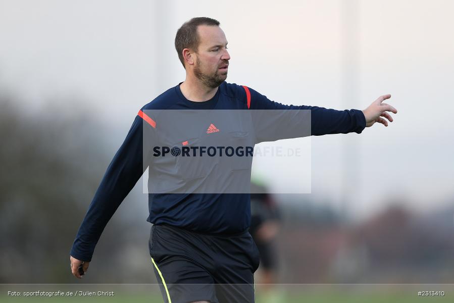Schiedsrichter, Jochen Arnold, Sportgelände, Wiesenfeld, 06.11.2021, BFV, sport, action, Fussball, Deutschland, November 2021, Saison 2021/2022, Kreisklasse, DJK, FCW, SV-DJK Wombach, FC Wiesenfeld-Halsbach - Bild-ID: 2313410 Schiedsrichter, Jochen Arnold, Sportgelände, Wiesenfeld, 06.11.2021, BFV, sport, action, Fussball, Deutschland, November 2021, Saison 2021/2022, Kreisklasse, DJK, FCW, SV-DJK Wombach, FC Wiesenfeld-Halsbach - Bild-ID: 2313410