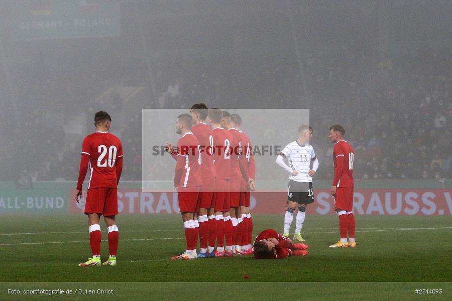 Freistoß, Adrian Benedyczak, Łukasz Poręba, Nicola Zalewski, Michał Skóraś, WIRmachenDRUCK Arena, Großaspach, 12.11.2021, DFB, Under 21, UEFA, sport, action, Fussball, November 2021, Saison 2021/2022, POL, GER, EM-Qualifikation, U21, Poland, Germany, Polen, Deutschland - Bild-ID: 2314093 Freistoß, Adrian Benedyczak, Łukasz Poręba, Nicola Zalewski, Michał Skóraś, WIRmachenDRUCK Arena, Großaspach, 12.11.2021, DFB, Under 21, UEFA, sport, action, Fussball, November 2021, Saison 2021/2022, POL, GER, EM-Qualifikation, U21, Poland, Germany, Polen, Deutschland - Bild-ID: 2314093